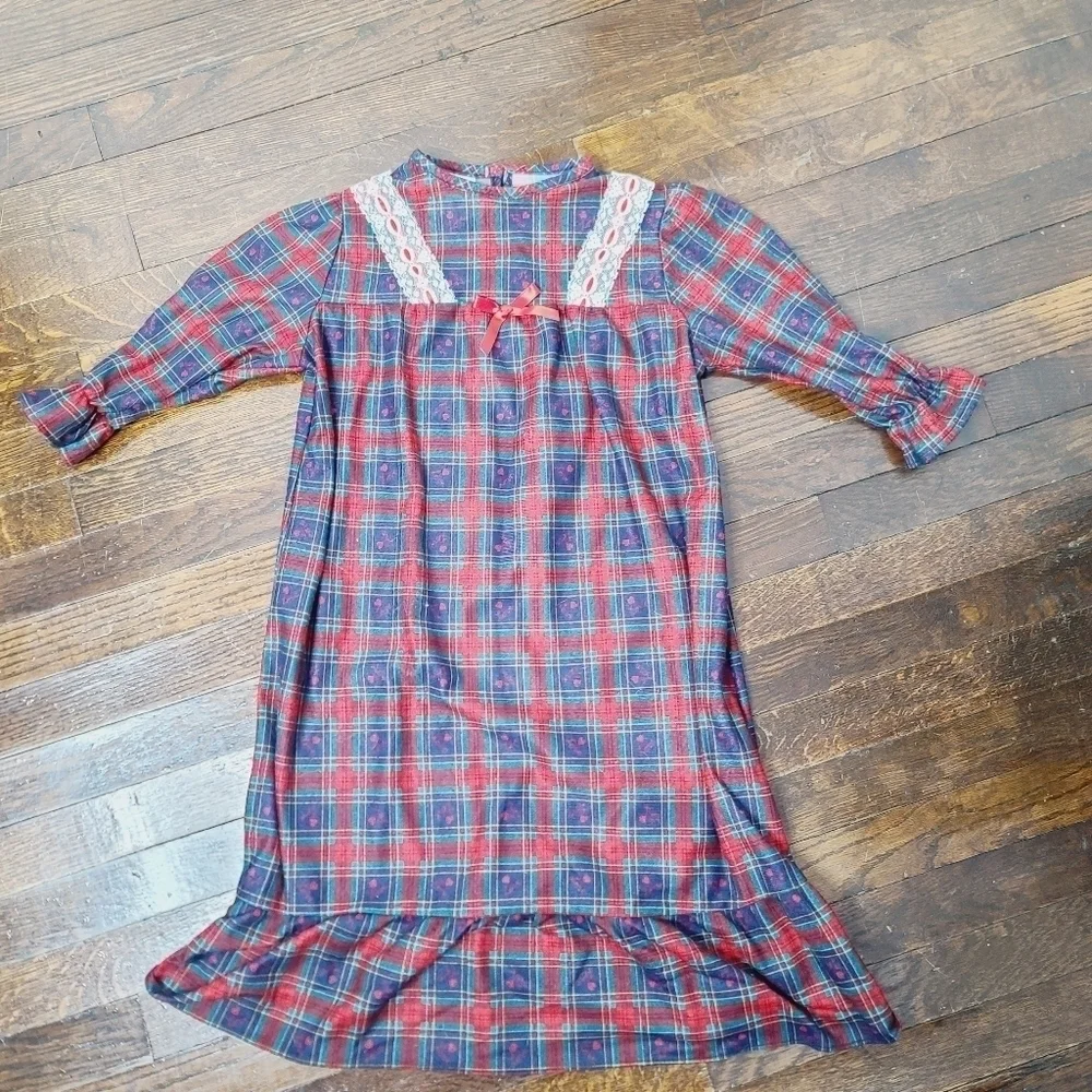 Vintage 90s Girls Red Green Plaid Hearts Ruffle Night Gown Dress size 4